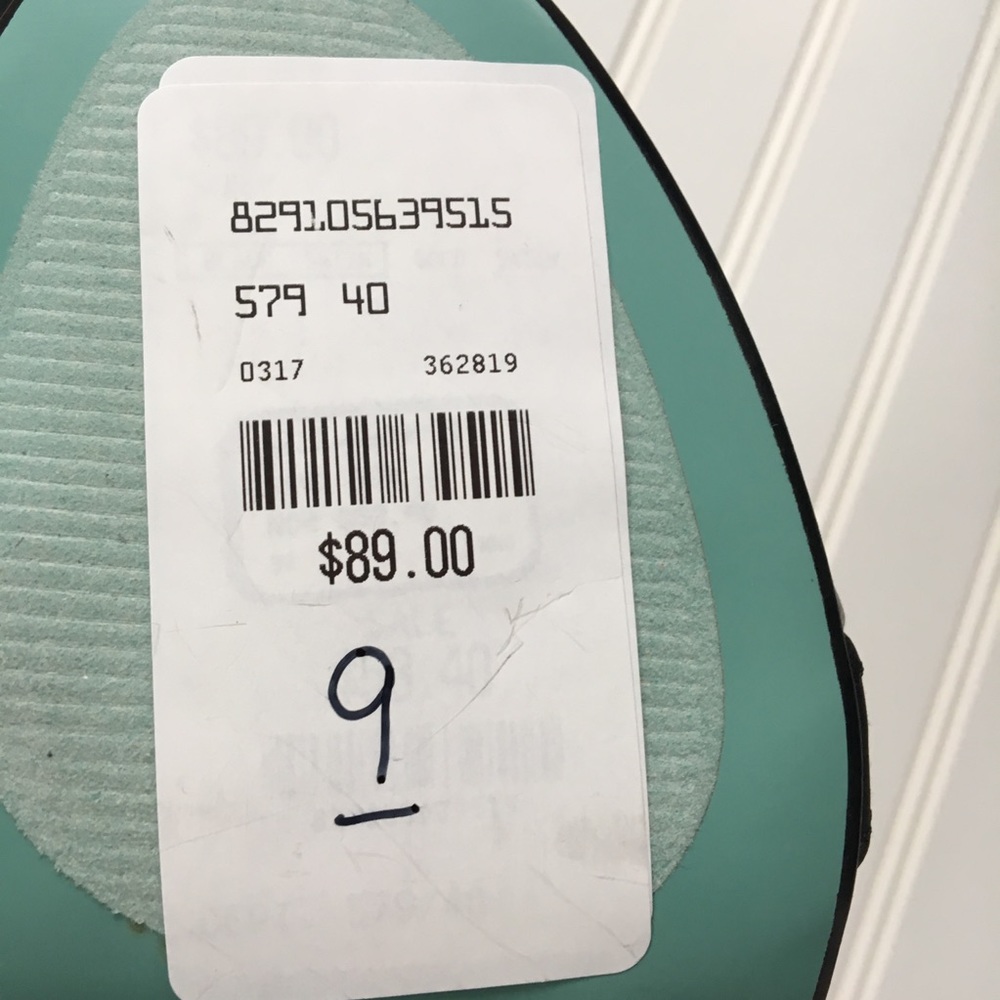 Betsy Johnson black fabric shoe SIZE 9 - Picture 5 of 8